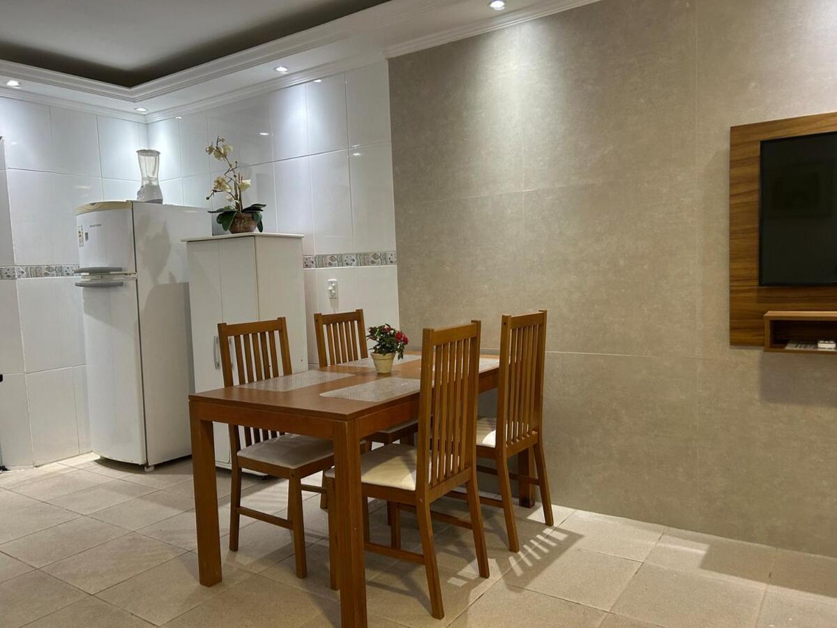 Proximo A Maranduba, Local Com Piscina Apartamento