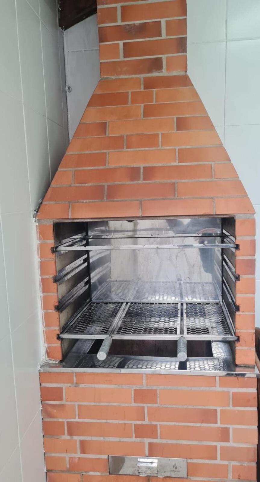 Proximo A Maranduba, Local Com Piscina Apartamento *
