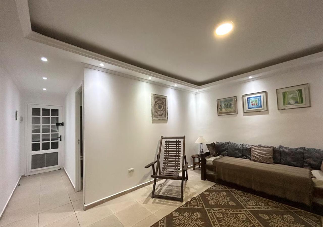 Proximo A Maranduba, Local Com Piscina Apartamento
