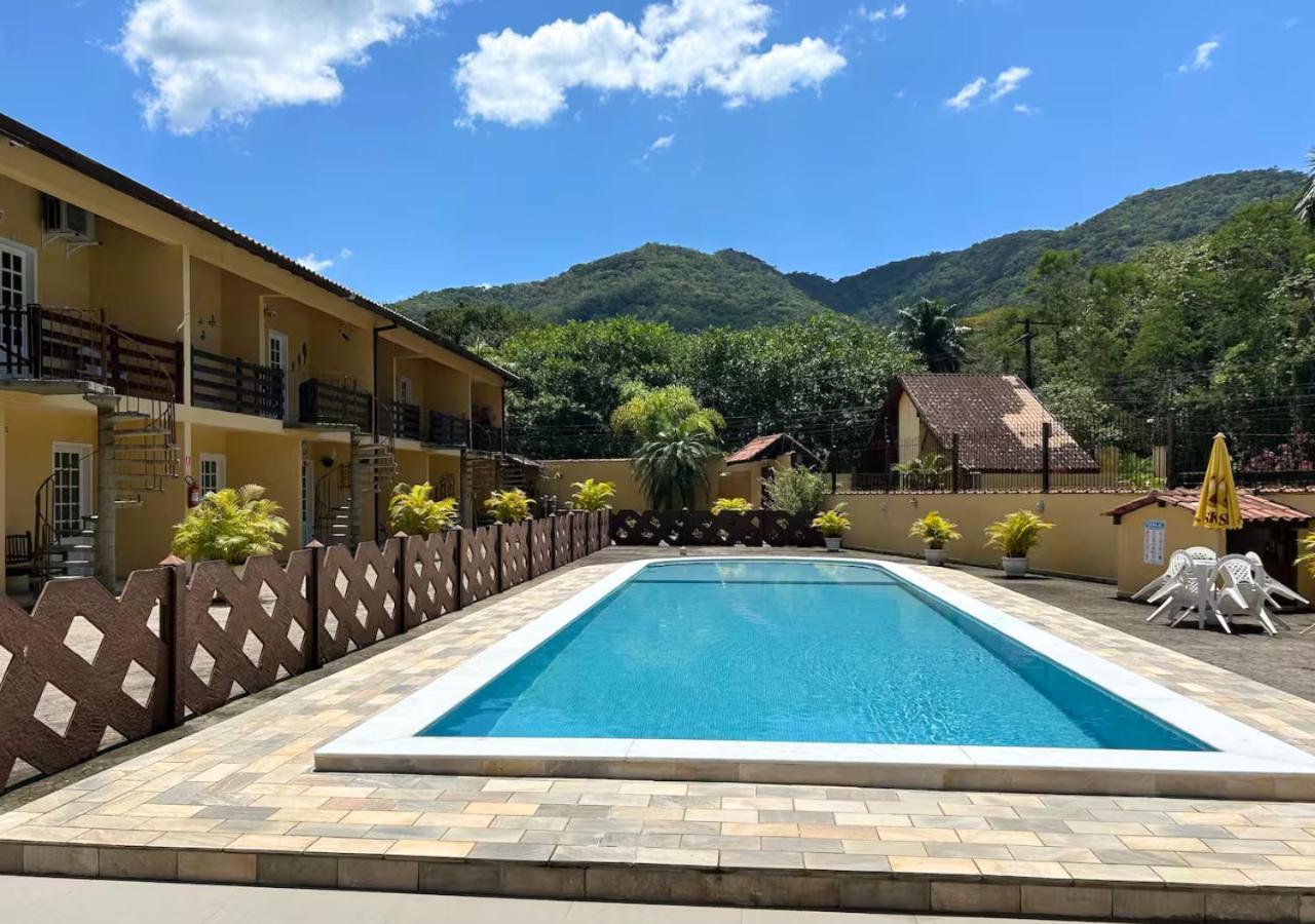 Apartamento Proximo A Maranduba, Local Com Piscina