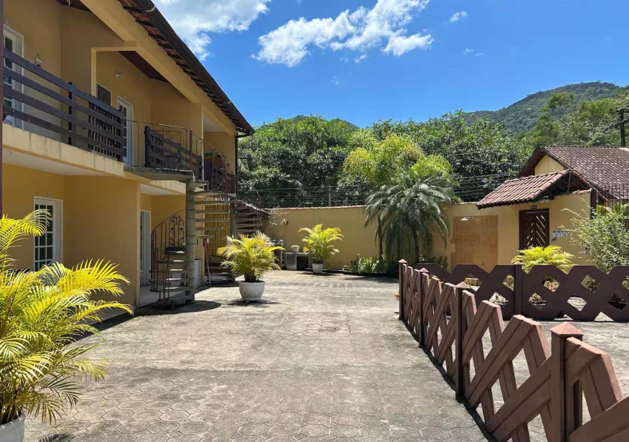 Proximo A Maranduba, Local Com Piscina Apartamento *